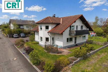 Viel Raum für die ganze Familie - Wohnhaus mit Garten, Doppelgarage und flexiblem Grundriss - Rauschenberg Schwabendorf