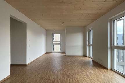 Wohnung zum Mieten in Berlin 1.439,73 € 84.69 m²