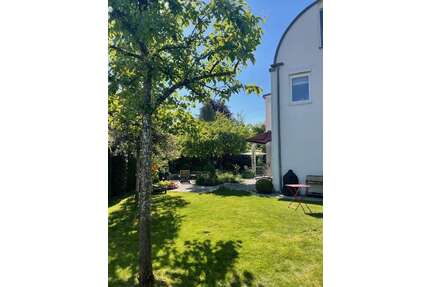 Haus zum Kaufen in München 2.100.000,00 € 193 m²