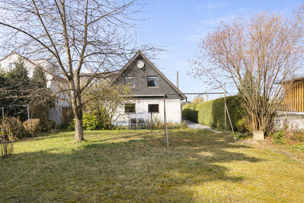 Ein- bis Zweifamilienhaus in Maichingen - mit zusätzlichem Bebauungspotenzial - Sindelfingen