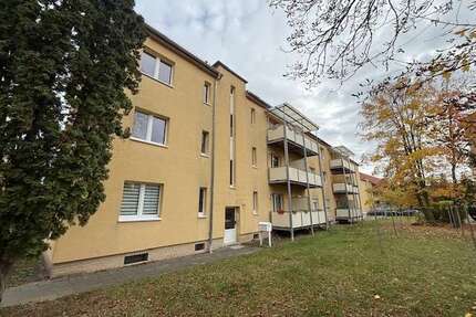 Wohnung zum Mieten in Weißenfels 300,00 € 45.75 m²