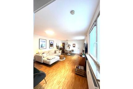 AM Zentr.:Attraktive 2-Zimmerwohng.mit Balkon,EBK,1.OG,Stellplatz - Amberg