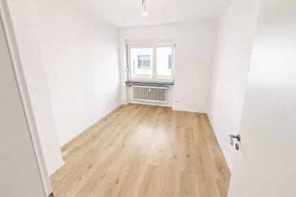 *Worms-Zentrum* 2ZKB mit Balkon und Garten