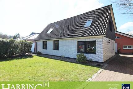 - Ruhig gelegen im Waldgut Hagen - Charmantes Zuhause für die Familie - Ahrensburg