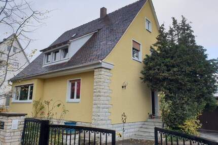 Zweifamilienhaus in sehr guter Lage von Schwabach