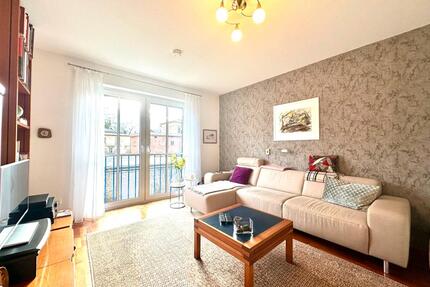 Am Hofgarten: Voll möblierte 3-Zi-Wohnung mit TG-Stellplatz – frei ab 01.07.! - Bayreuth City