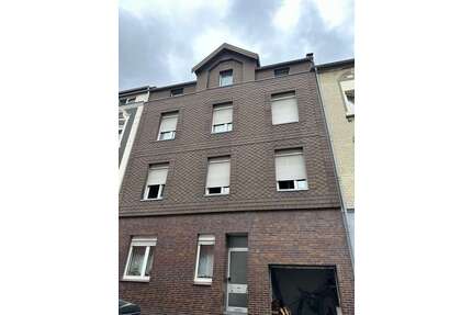 Haus zum Kaufen in Duisburg 120.000,00 € 280 m²