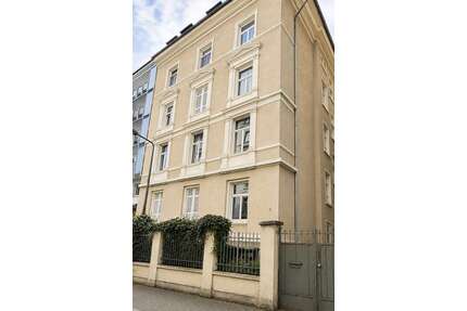 Wohnung zum Kaufen in Frankfurt 1.955.000,00 € 175 m²