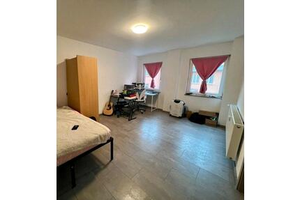 WG Zimmer neben Bahnhof - 550,00&nbsp;EUR Kaltmiete, ca.&nbsp; 45,00&nbsp;m&sup2; in Aschaffenburg (PLZ: 63739) Österreicher Kolonie