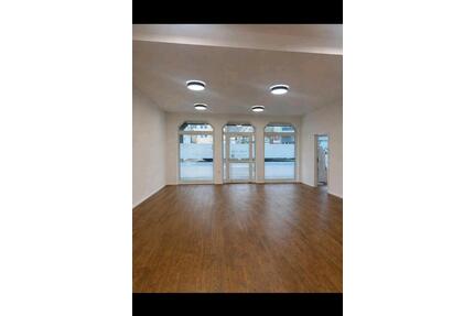 Ladenlokal in Zentrum Laupheim - 1.500,00&nbsp;EUR Kaltmiete, ca.&nbsp; 80,00&nbsp;m&sup2; in Laupheim (PLZ: 88471)