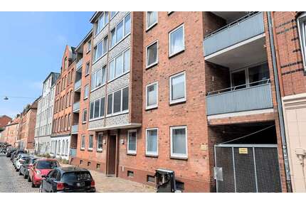 Wohnung zum Kaufen in Kiel 99.000,00 € 45.16 m²