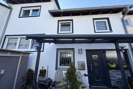 Top renoviertes Reihenmittelhaus in bevorzugter Wohnlage von Herbertingen mit Garten und Garage