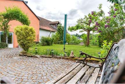 Haus zum Kaufen in Hünstetten Ketternschwalbach 397.000,00 € 321 m² - Hünstetten / Ketternschwalbach