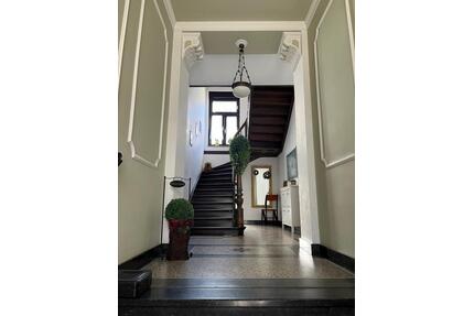 Dachgeschosswohnung,82m2,möbliert,renoviert,Dachterrasse,Klima - Bonn