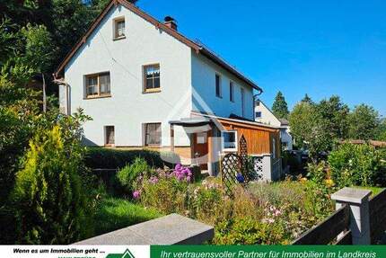 Solides Einfamilienhaus mit Balkon & Loggia - Thierstein