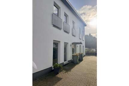 Haus zum Kaufen in Oststeinbek 599.990,00 € 160 m²