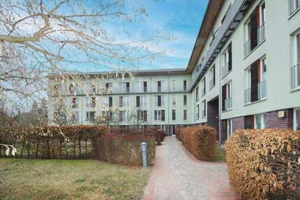 Bezugsfrei: 2-Zimmer-Wohnung mit Balkon in gefragter Lage von Französisch Buchholz - Berlin