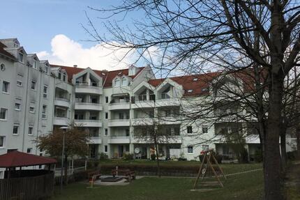 Moderne 1-Zimmer-Wohnung mit Aufzug & Westbalkon in Altötting