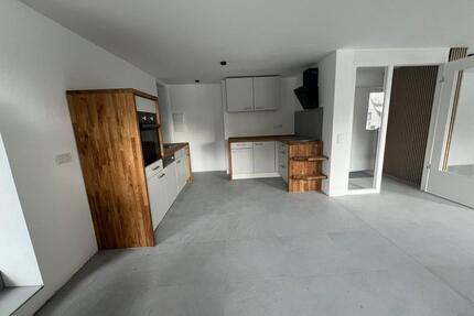 Wohnung 1.OG neu saniert - 700,00&nbsp;EUR Kaltmiete, ca.&nbsp; 65,00&nbsp;m&sup2; in Bremervörde (PLZ: 27432)