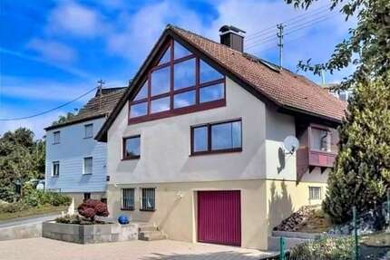 Haus zum Kaufen in Langenburg 298.000,00 € 122.83 m²