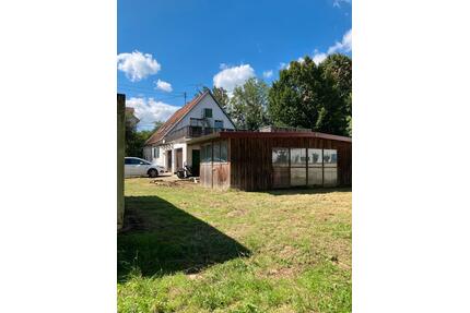 Wohnhaus - Stadel - Alter Bauernhof mit Baugrundstück - Buttenwiesen