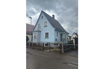 Haus mit genehmigtem Ausbau - 250.000,00&nbsp;EUR Kaufpreis, ca.&nbsp; 20,00&nbsp;m&sup2;&nbsp;Wohnfl&auml;che in Langenau (PLZ: 89129)