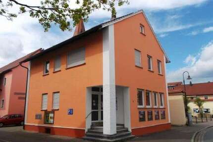 Haus zum Kaufen in Adelsdorf 399.000,00 € 200 m²