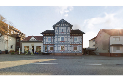 Attraktives Wohn- und Geschäftshaus mit Entwicklungspotenzial in Philippsthal - Philippsthal (Werra)