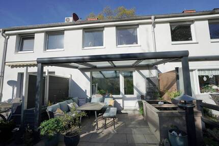 Saniert und wunderschön - 395.000,00&nbsp;EUR Kaufpreis, ca.&nbsp; 74,00&nbsp;m&sup2;&nbsp;Wohnfl&auml;che in Hamburg (PLZ: 22159) Farmsen-Berne