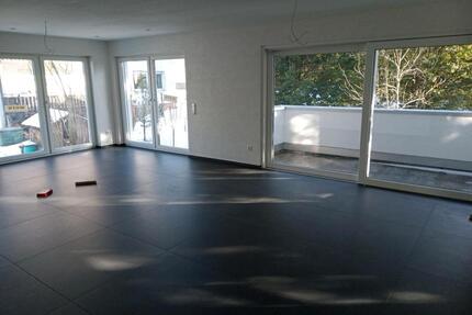Mietwohnung in Winnenden - 2.680,00&nbsp;EUR Kaltmiete, ca.&nbsp; 170,00&nbsp;m&sup2; in Waiblingen (PLZ: 71332)