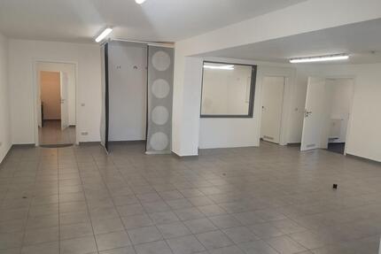 Büro und Geweberäume - 650,00&nbsp;EUR Kaltmiete, ca.&nbsp; 100,00&nbsp;m&sup2; in Eldetal (PLZ: 17209)