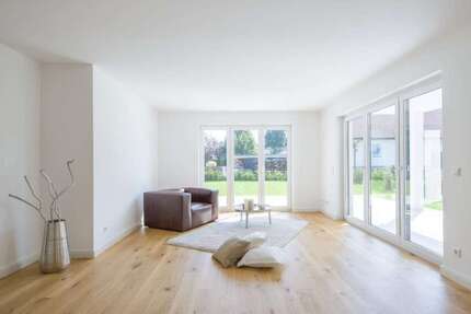 Wohnung zum Mieten in Augsburg 1.804,00 € 109.31 m²