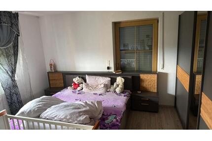 Mietenwhonung - 1.360,00&nbsp;EUR Kaltmiete, ca.&nbsp; 134,00&nbsp;m&sup2; in Aufhausen (PLZ: 93089)