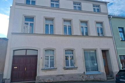 Reihenhaus in Ölsnitz - 55.000,00&nbsp;EUR Kaufpreis, ca.&nbsp; 300,00&nbsp;m&sup2; in Oelsnitz (Vogtland) (PLZ: 08606)
