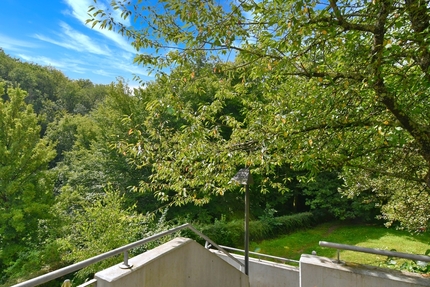 RESERVIERT!!! Direkt an der Natur - 3 Zi + Office, große Terrasse, 2 Plätze TG - Eppstein