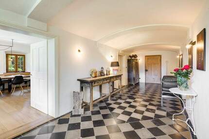 Historisches Anwesen mit besonderem Charme am Simssee ! - Riedering Beuerberg