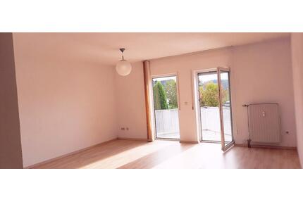 Helle 3 Zimmer-Küche-Wannenbad-Wohnung im Erdgeschoss - Otterberg