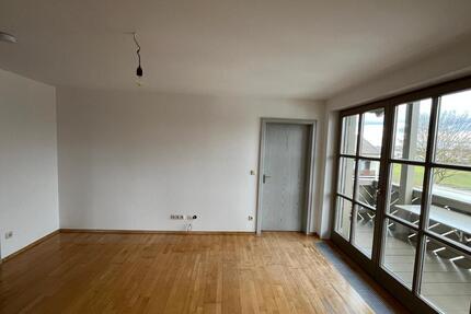 Vermiete geräumige, wunderschöne, helle 4- Zimmerwohnung - Altötting