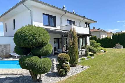Haus zum Kaufen in Roßbach 785.000,00 € 245.65 m²