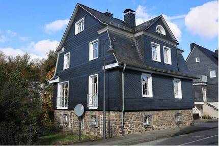 Einfamilienhaus in zentraler und idyllischer Lage - Bad Berleburg