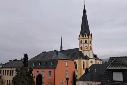 2-Zimmer-Wohnung in Ahrweiler mit Einbauküche und Carport - Bad Neuenahr-Ahrweiler