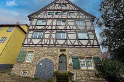 Zentral gelegene Eigentumswohnung mit Balkon - Künzelsau