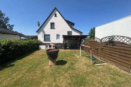 Haus zum Kaufen in Waldsolms 299.000,00 € 100 m²