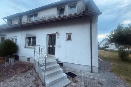 Doppelhaushälfte zu verkaufen - 169.000,00&nbsp;EUR Kaufpreis, ca.&nbsp; 100,00&nbsp;m&sup2; in Walldürn (PLZ: 74731)