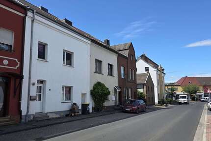 Haus zum Kaufen in Kreuzau 229.000,00 € 120 m²