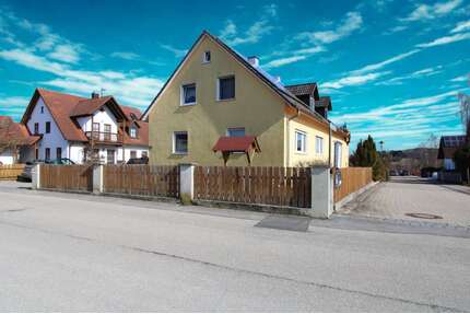 Haus zum Kaufen in Nandlstadt 599.000,00 € 225 m²