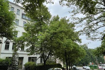 Wohnung mit Einbauküche und Balkon!!! Sehr sonnig, warm und modern!! - Chemnitz Hilbersdorf