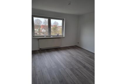 3-Raum-Wohnung zu vermieten - 400,00&nbsp;EUR Kaltmiete, ca.&nbsp; 58,70&nbsp;m&sup2; in Neukalen (PLZ: 17154)