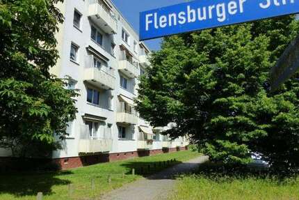 Wohnung zum Mieten in Schwerin 376,00 € 54.1 m²