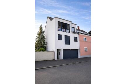 Zweifamilienhaus | 2 Wohnungen in Bestlage Deggendorf